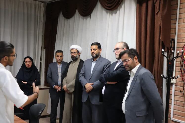 بازدید سرپرست معاونت فناوری و نوآوری وزارت علوم تحقیقات و فناوری از شرکت دانش بنیان صدرا سیاوش شرق