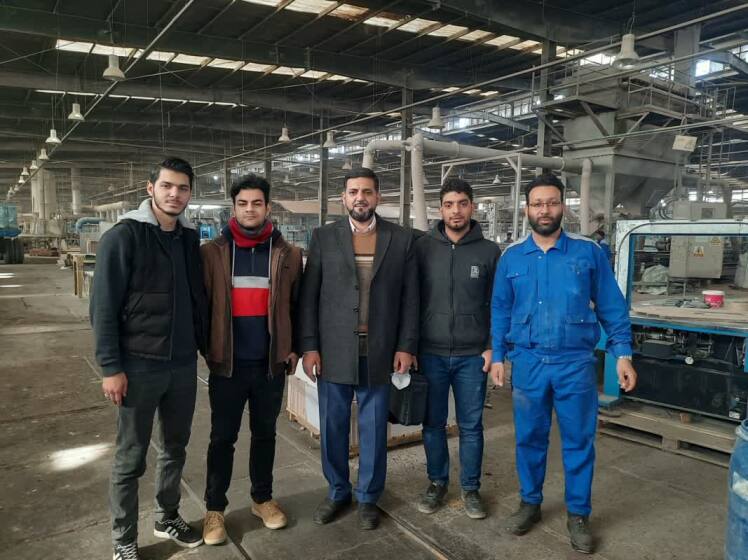 تست گاز اکسیژن و مونوکسیدکربن اگزوزهای کارخانه کاشی زرین توسط صدرا سیاوش شرق